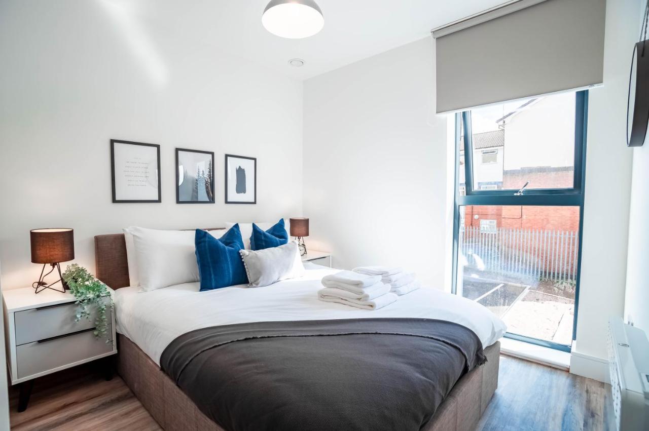 Luxe Interchange Apartment Near Old Trafford - Media City - The Quays Manchester Buitenkant foto